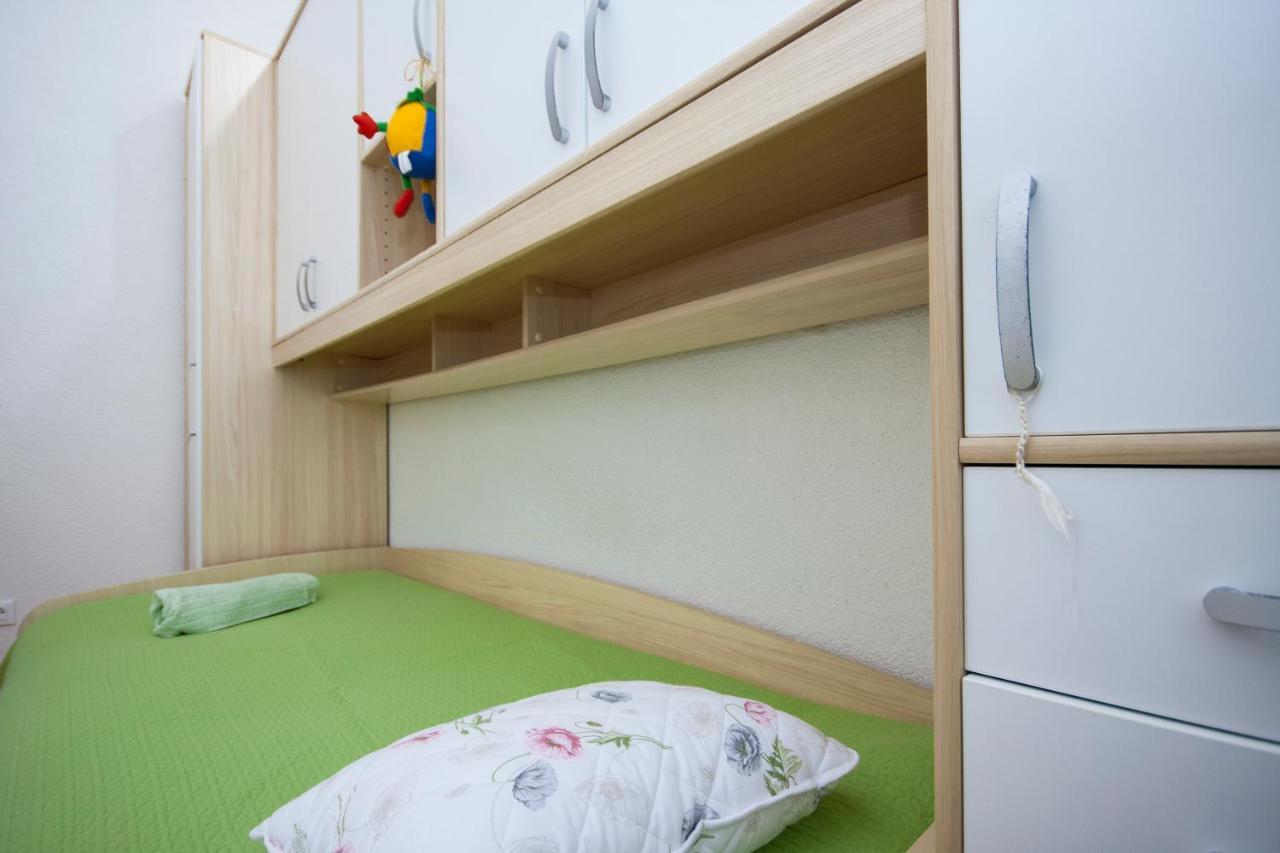 Apartman Sena Примоштен Экстерьер фото